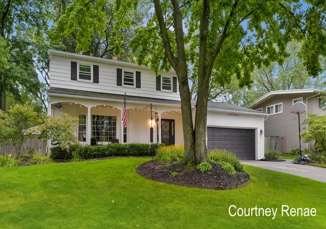 Photo 1 of Single family home for sale at 2726 Hampshire Blvd Se, Grand Rapids, MI 49506 | MLS# 65026048149 | Listing updated on 2026-09-10