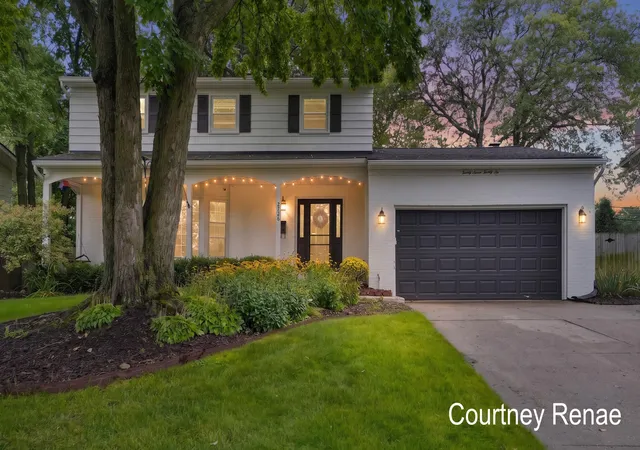 Photo 2 of Single family home for sale at 2726 Hampshire Blvd SE, Grand Rapids, MI 49506 | MLS# 65026048149 | Listing updated on 2026-09-10