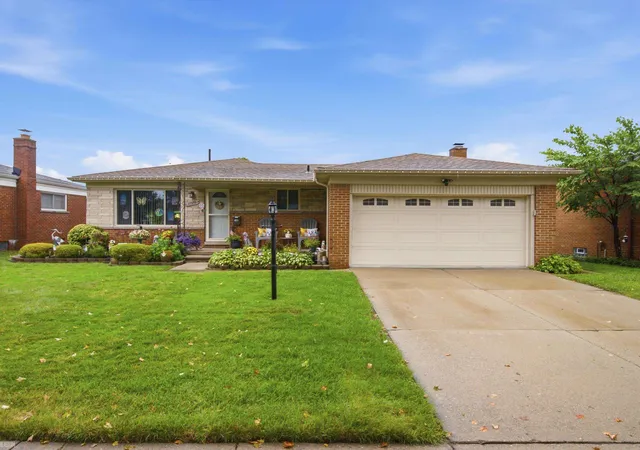Photo 1 of Single family home for sale at 27952 Thomas Ave, Warren, MI 48092 | MLS# 58050221384 | Listing updated on 2026-09-14