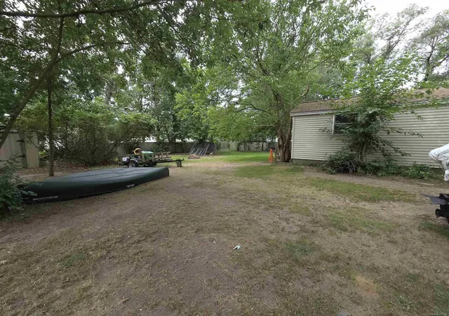 Photo 2 of Single family home for sale at 1592 Jerome St, Holland, MI 49423 | MLS# 58050221385 | Listing updated on 2026-09-12