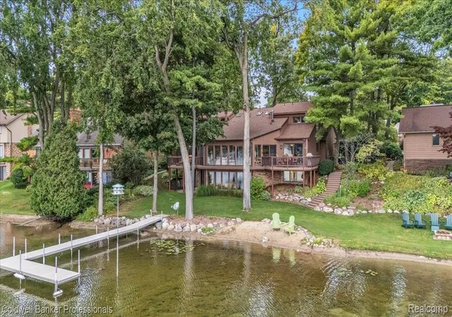 Photo 1 of Single family home for sale at 2602 Browning Dr, Lake Orion, MI 48360 | MLS# 20261073016 | Listing updated on 2026-10-18