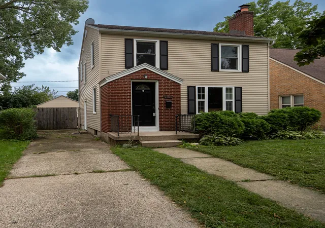 Photo 1 of Sale Pending at 1108 Lake Michigan Dr Nw, Grand Rapids, MI 49504 | MLS# 65026048159 | Listing updated on 2026-09-24