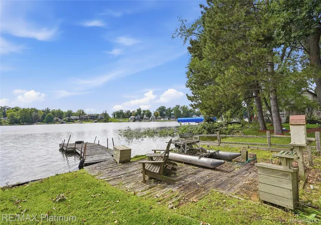 Photo 3 of Single family home for sale at 1186 Chemung Dr, Howell, MI 48843 | MLS# 20261073027 | Listing updated on 2026-09-12