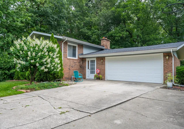 Photo 1 of Single family home for sale at 4625 Terra Ln, Saint Joseph, MI 49085 | MLS# 69026048176 | Listing updated on 2026-09-24