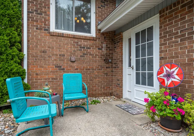 Photo 4 of Single family home for sale at 4625 Terra Ln, Saint Joseph, MI 49085 | MLS# 69026048176 | Listing updated on 2026-09-24