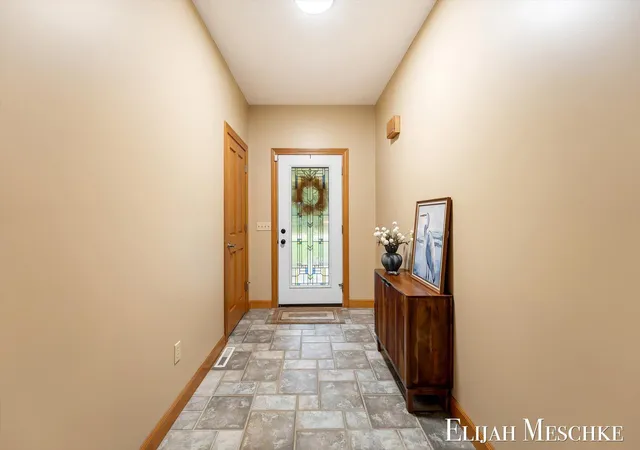 Photo 4 of Single family home for sale at 7099 Oak Shore Dr, Twin Lake, MI 49457 | MLS# 65026048186 | Listing updated on 2026-09-30