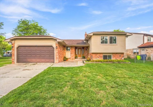 Photo 1 of Single family home for sale at 6767 Longwood Rd, Canton, MI 48187 | MLS# 20261073058 | Listing updated on 2026-09-18