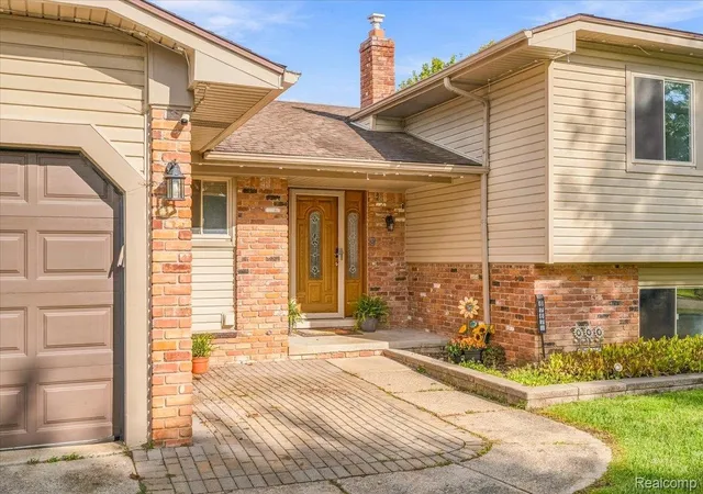 Photo 2 of Single family home for sale at 6767 Longwood Rd, Canton, MI 48187 | MLS# 20261073058 | Listing updated on 2026-09-18