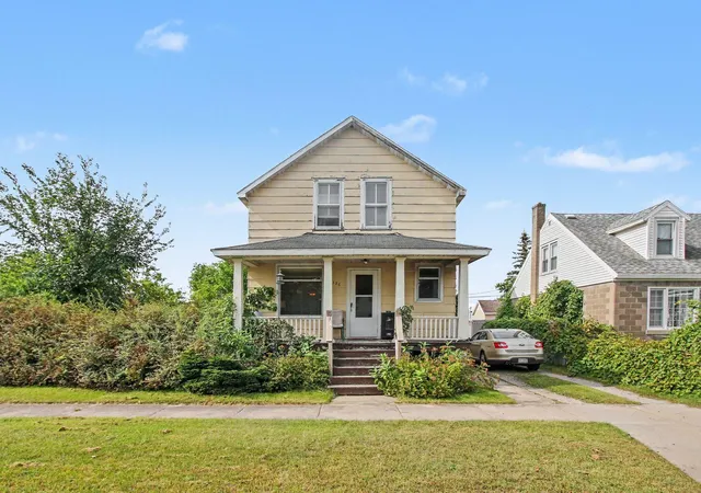 Photo 2 of Single family home for sale at 1126 River St, Alpena, MI 49707 | MLS# 66026048191 | Listing updated on 2026-09-13