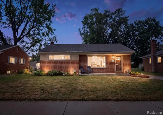 Photo 1 of Single family home for sale at 28935 Minton St, Livonia, MI 48150 | MLS# 20261073066 | Listing updated on 2026-09-13