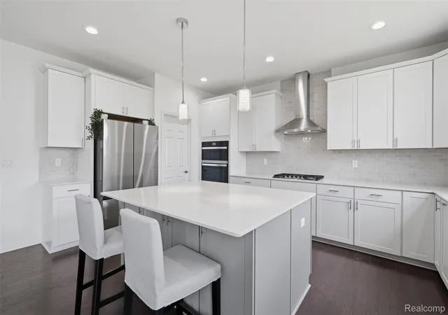 Photo 4 of Single family home for sale at 20633 Gidran Dr, South Lyon, MI 48178 | MLS# 20261073073 | Listing updated on 2026-09-21
