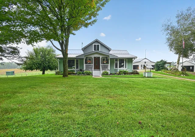 Photo 2 of Single family home for sale at 12915 Cassidy Rd, Bellevue, MI 49021 | MLS# 65026048196 | Listing updated on 2026-09-11