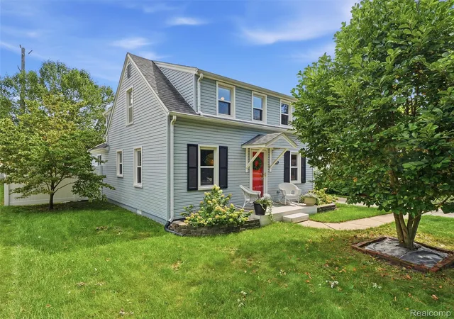 Photo 2 of Single family home for sale at 9416 Northern Ave, Plymouth, MI 48170 | MLS# 20261073079 | Listing updated on 2026-09-11