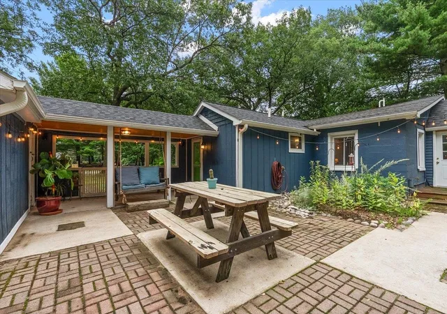 Photo 2 of Single family home for sale at 740 Fern St, Traverse City, MI 49686 | MLS# 78080073401 | Listing updated on 2026-09-11
