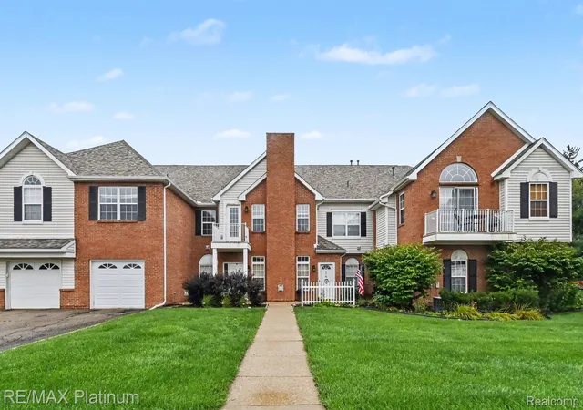Photo 1 of Condo for sale at 578 Olde English Cir, Howell, MI 48855 | MLS# 20261073088 | Listing updated on 2026-09-13