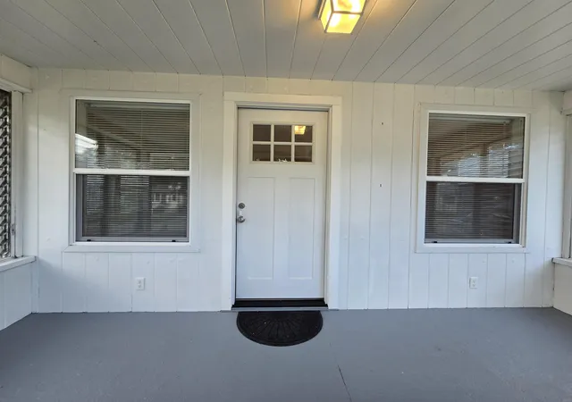 Photo 4 of Single family home for sale at 110 N Higby St, Jackson, MI 49202 | MLS# 55026048203 | Listing updated on 2026-09-11