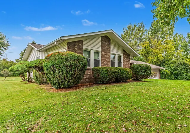 Photo 2 of Single family home for sale at 7070 Hitchingham Rd, Ypsilanti, MI 48197 | MLS# 81026048209 | Listing updated on 2026-09-11