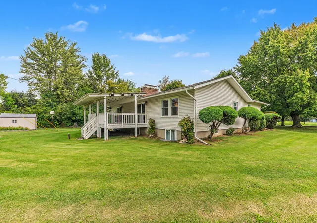 Photo 2 of Single family home for sale at 7070 Hitchingham Rd, Ypsilanti, MI 48197 | MLS# 81026048209 | Listing updated on 2026-09-11
