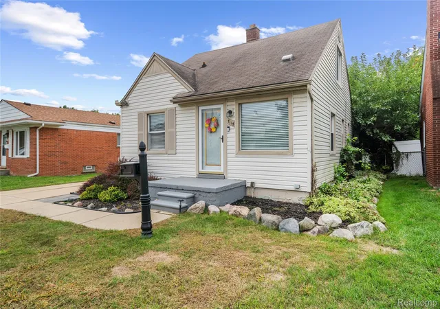 Photo 2 of Single family home for sale at 7115 Norborne Ave, Dearborn Heights, MI 48127 | MLS# 20261073096 | Listing updated on 2026-09-11