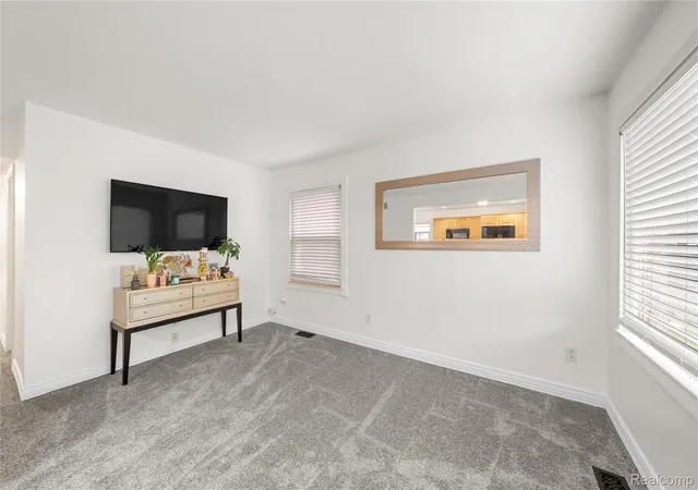 Photo 4 of Single family home for sale at 7115 Norborne Ave, Dearborn Heights, MI 48127 | MLS# 20261073096 | Listing updated on 2026-09-11