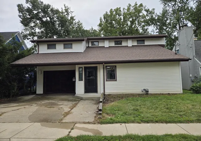 Photo 1 of Sale Pending at 2323 Amherst Ave, Kalamazoo, MI 49008 | MLS# 66026048217 | Listing updated on 2026-09-17