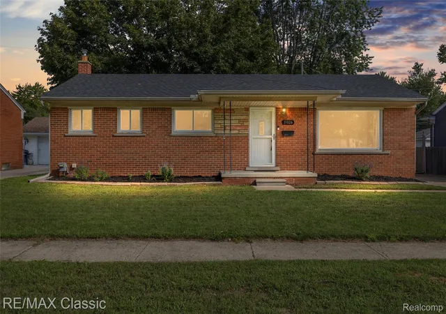 Photo 3 of Single family home for sale at 31026 W Chicago St, Livonia, MI 48150 | MLS# 20261073109 | Listing updated on 2026-09-21