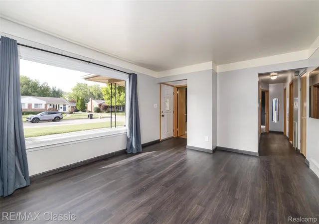 Photo 4 of Single family home for sale at 31026 W Chicago St, Livonia, MI 48150 | MLS# 20261073109 | Listing updated on 2026-09-21