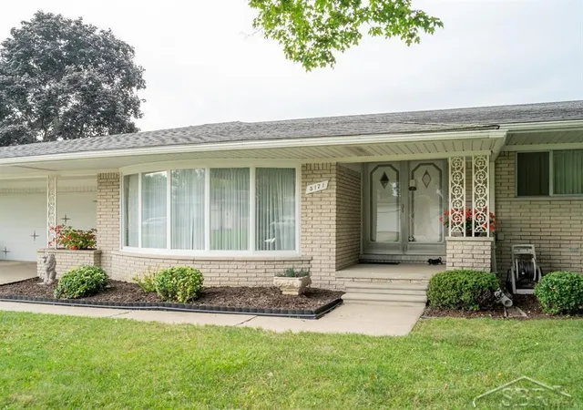 Photo 4 of Single family home for sale at 5171 Lorin Dr, Shelby Township, MI 48316 | MLS# 61050221419 | Listing updated on 2026-09-10