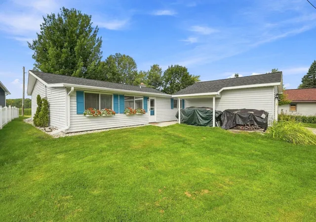 Single family home for sale at 133 Brandy Dr, Cadillac, MI 49601 | MLS# 65026048218