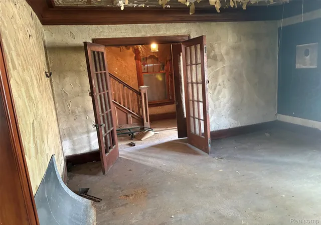 Photo 2 of Single family home for sale at 1727 Edison St, Detroit, MI 48206 | MLS# 20261073115 | Listing updated on 2026-09-11