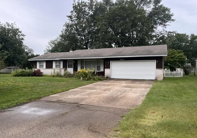 Photo 1 of Single family home for sale at 584 Pineview Dr, Holland, MI 49424 | MLS# 65026048225 | Listing updated on 2026-09-10