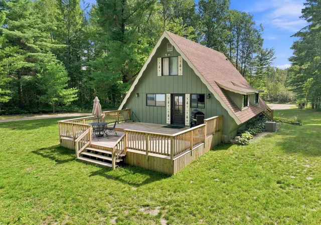 Photo 3 of Single family home for sale at 7181 E 12 Road, Manton, MI 49663 | MLS# 78080073408 | Listing updated on 2026-09-15