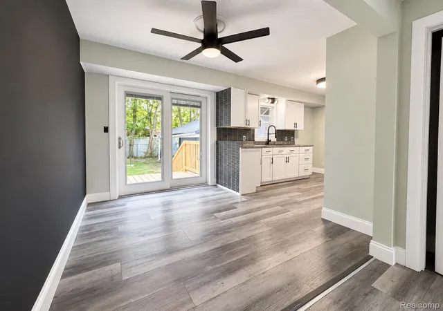 Photo 4 of Single family home for sale at 3917 Winona St, Flint, MI 48504 | MLS# 20261073129 | Listing updated on 2026-09-15