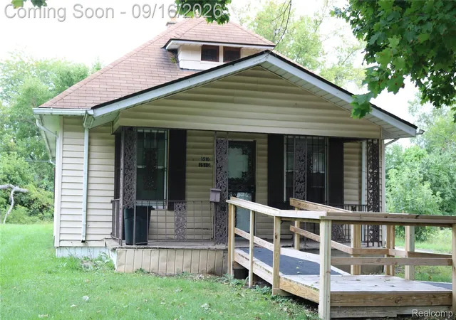 Photo 1 of Single family home for sale at 1510 Casimir St, Saginaw, MI 48601 | MLS# 20261073135 | Listing updated on 2026-09-16