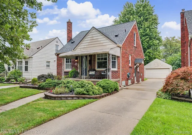 Photo 1 of Single family home for sale at 3237 Mckinley St, Dearborn, MI 48124 | MLS# 20261073139 | Listing updated on 2026-09-19