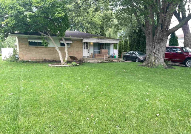 Photo 1 of Sale Pending at 2291 Chesley Dr, Sterling Heights, MI 48310 | MLS# 58050221427 | Listing updated on 2026-09-15