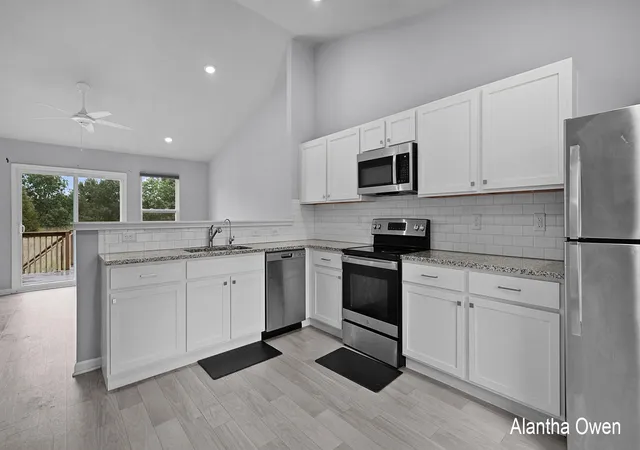 Photo 3 of Single family home for sale at 465 Orchard St, Constantine, MI 49042 | MLS# 65026048231 | Listing updated on 2026-09-25