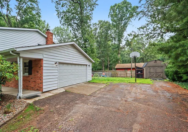 Photo 2 of Single family home for sale at 15869 Rd, Three Rivers, MI 49093 | MLS# 66026048233 | Listing updated on 2026-09-17