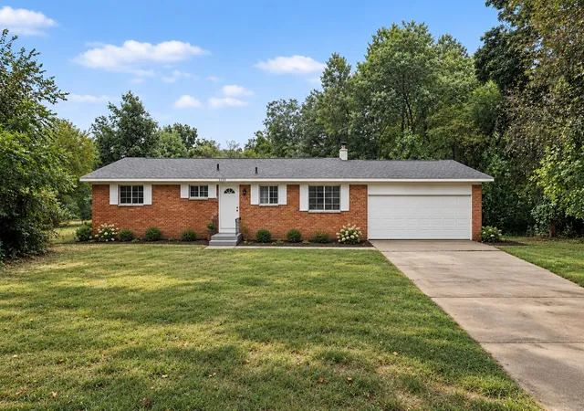 Single family home for sale at 1150 Baseline Rd, Battle Creek, MI 49017 | MLS# 65026048232