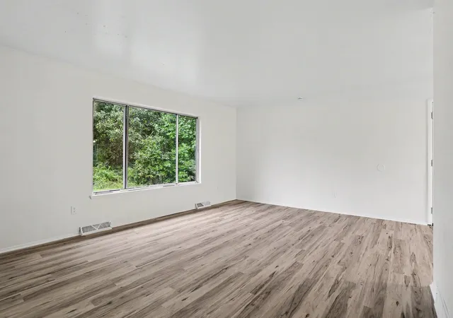 Photo 3 of Single family home for sale at 1150 Baseline Rd, Battle Creek, MI 49017 | MLS# 65026048232 | Listing updated on 2026-09-17