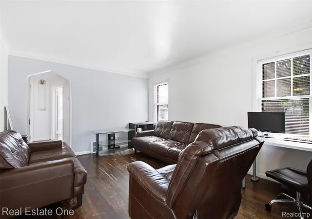 Photo 3 of Single family home for sale at 6698 Rockdale St, Dearborn Heights, MI 48127 | MLS# 20261073146 | Listing updated on 2026-09-11