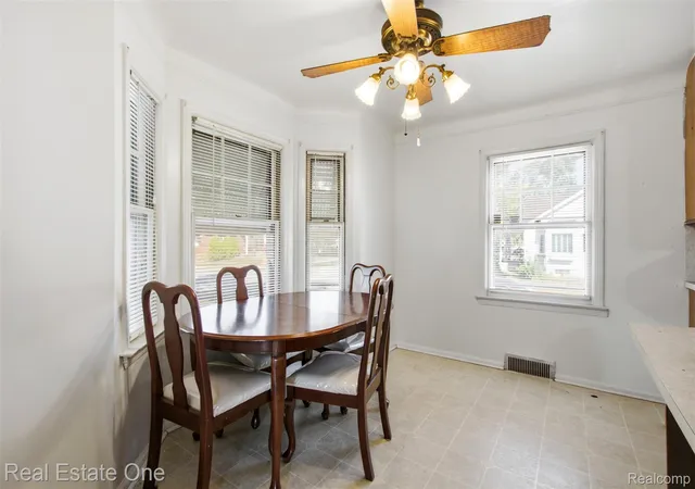 Photo 4 of Single family home for sale at 6698 Rockdale St, Dearborn Heights, MI 48127 | MLS# 20261073146 | Listing updated on 2026-09-11