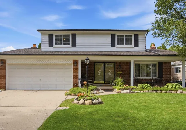 Photo 1 of Sale Pending at 40381 Flagstaff Dr, Sterling Heights, MI 48313 | MLS# 58050221429 | Listing updated on 2026-09-17