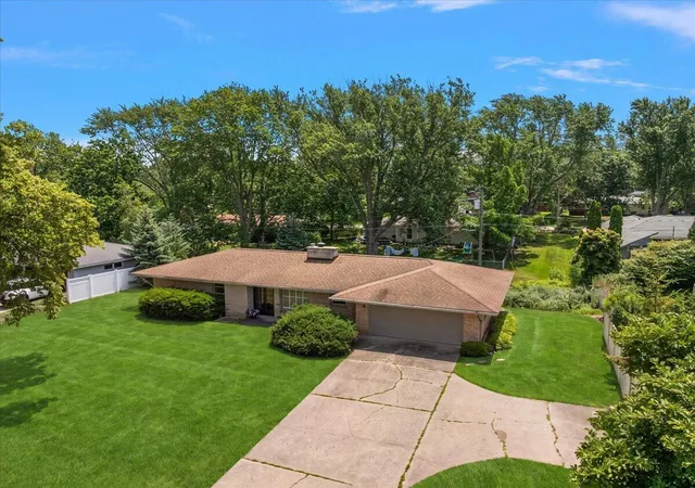 Photo 1 of Single family home for sale at 838 S Shore Dr, Holland, MI 49423 | MLS# 71026048236 | Listing updated on 2026-09-10