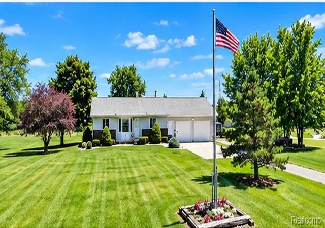 Photo 3 of Single family home for sale at 2399 S Duffield Rd, Lennon, MI 48449 | MLS# 20261073154 | Listing updated on 2026-10-20