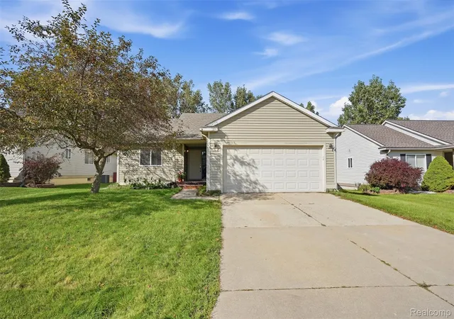 Photo 1 of Single family home for sale at 2649 Thistlewood Dr, Howell, MI 48843 | MLS# 20261073155 | Listing updated on 2026-10-11