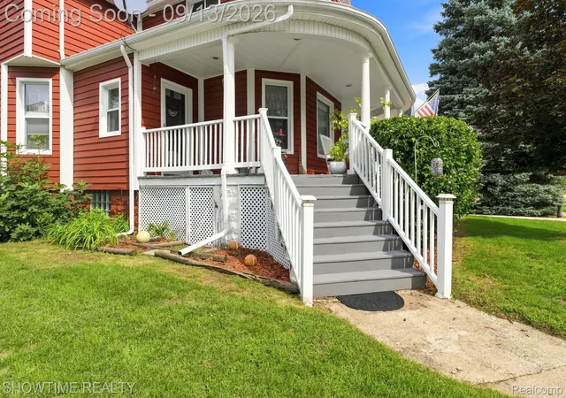 Photo 2 of Single family home for sale at 1513 Saint Clair Blvd, Algonac, MI 48001 | MLS# 20261073176 | Listing updated on 2026-09-13