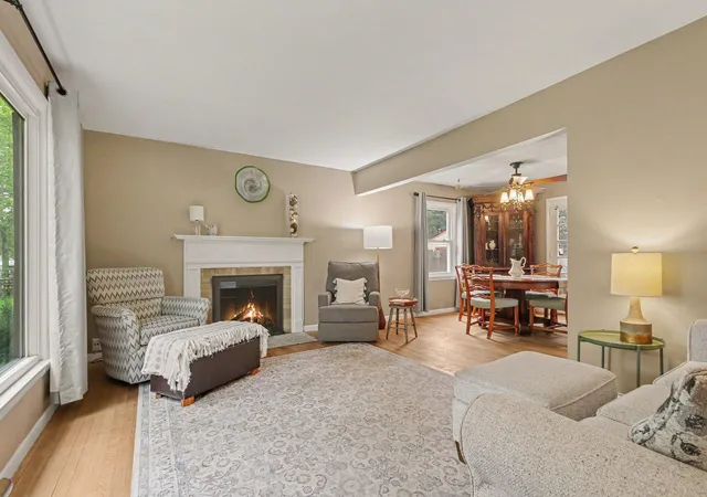 Photo 2 of Single family home for sale at 1619 Winick St SE, Grand Rapids, MI 49506 | MLS# 65026048245 | Listing updated on 2026-09-10