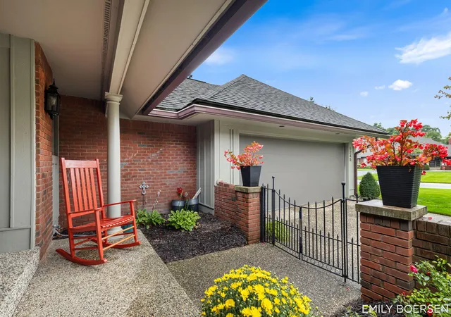 Listing Photo 5 - Condo for sale in building located at 6245 Heathmoor Ct SE, Grand Rapids, MI 49546