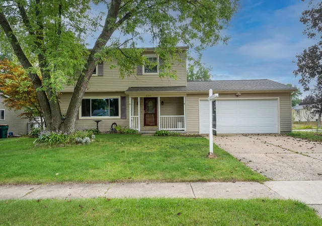 Single family home for sale at 2311 Curtis Ave, Portage, MI 49024 | MLS# 66026048263